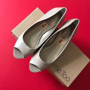 Brand new Me too size 7